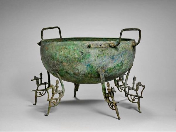 Etruscan bronze vessel with six legs, 6th century BC - Etruscans, Bronze, Archeology