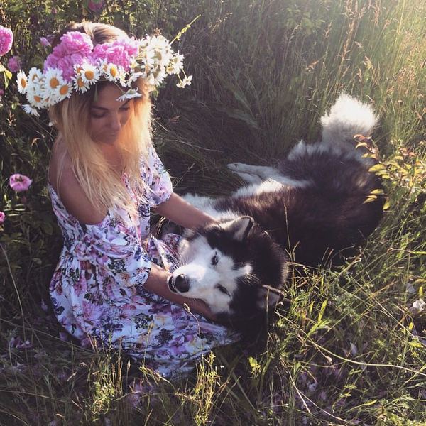 Beautiful girl with a dog in the grass... - beauty, Girls, Dog, Nature, Siberia, Husky, Crimea