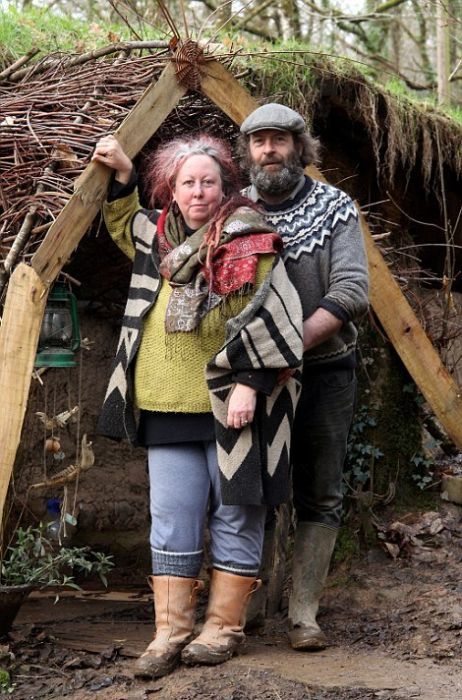 UK couple evicted from eco-friendly home in the woods - Great Britain, England, House, Environmentally friendly materials, Lodging, House in the woods, Not mine, From the network, Longpost