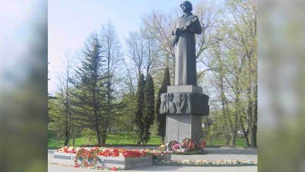 � ������ ������ ����� � ����� ���������� ������� �����