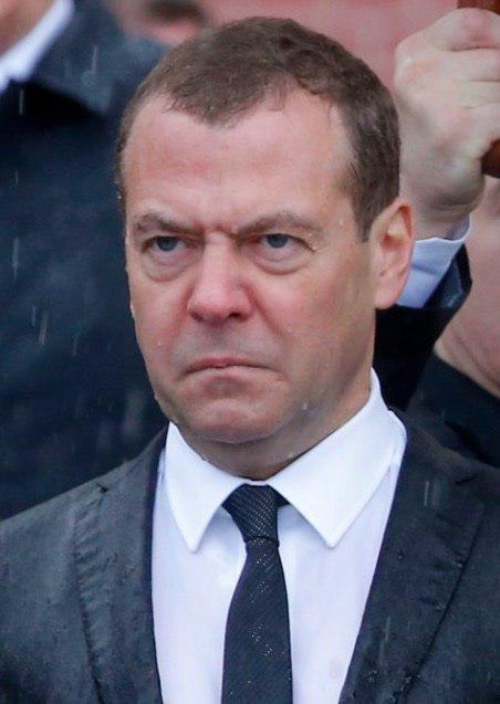 But they really look alike, just put on glasses) - Dmitry Medvedev, Agent Smith