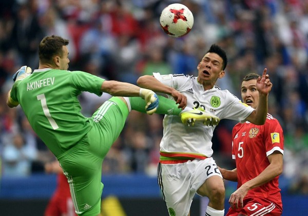 Everything is beautiful in this photo, especially Vasin's face) - Football, Russia, Mexico, Confederations Cup