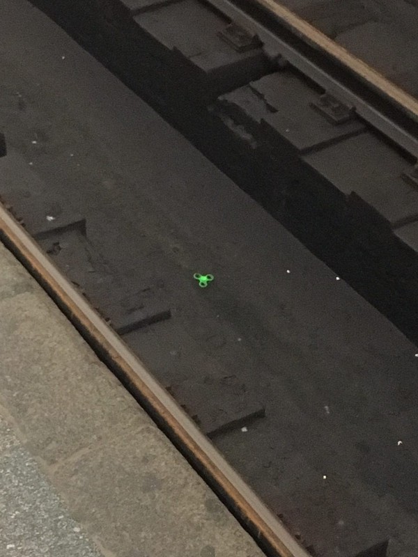 Suicide on the subway - Spinner, Metro, My