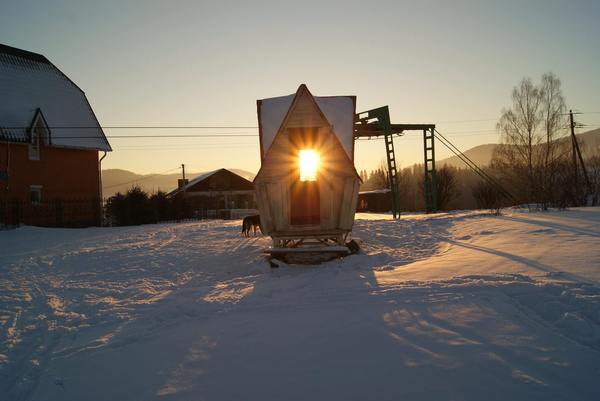 House of the Sun - My, Winter, Sunset, The mountains, Snow, Freeze