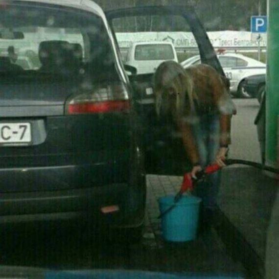 full bucket - Bucket, Refueling, Girls