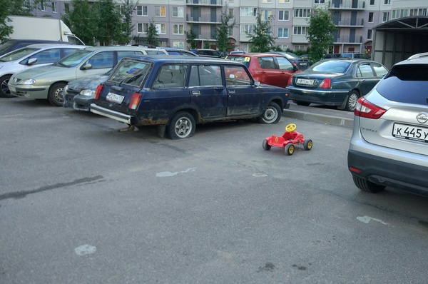 Parked - , Courtyard, My, Saint Petersburg, Parking