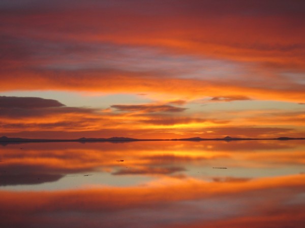 Lake Uyuni - the place where the earth touches the sky - Lake, Heaven and earth, beauty, Nature, Longpost