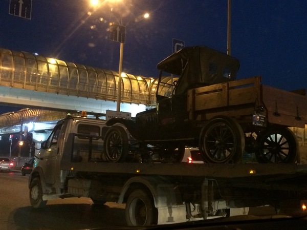 When you don't know the parking rules in the Perm province - Yekaterinburg, My, Tow truck, Parking, Retro car