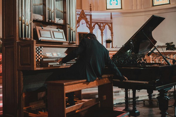 Multifunctional organist - My, Organist, Concert, Reportage, The photo, Piano