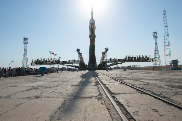 Launch vehicle Soyuz-FG with manned spacecraft Soyuz MS-05 was taken out and installed on the launch pad - Rocket, Soyuz-FG, , Baikonur, Longpost, Video