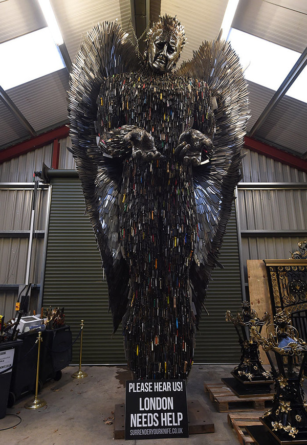 Angel of 100 thousand knives - Great Britain, Sculpture, Knife, Angel, Longpost