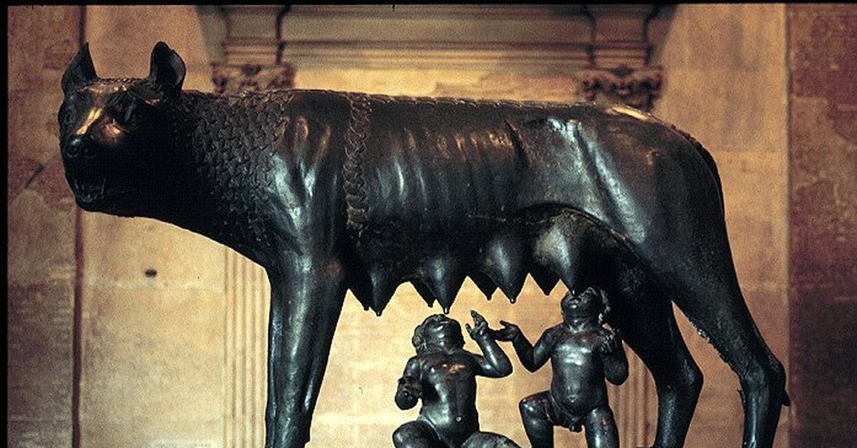 Легендарное основание рима. Древний Рим Капитолийская волчица. Капитолийская волчица скульптура.