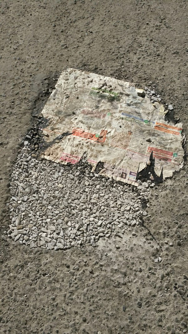 Nano road repair in Tyumen. - My, Pit, Nanotechnology, Management Company, Road repair, Old newspaper, Longpost