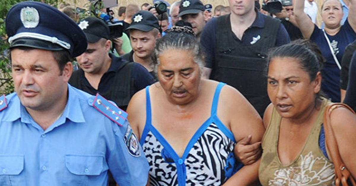 берегово украина закарпатье цыгане. цыгане на украине. цыгане на украине. крымские цыгане. берегово цыганский табор.