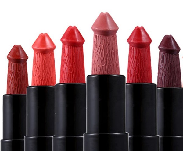 Какая-то ху*вая помада.. | Пикабу