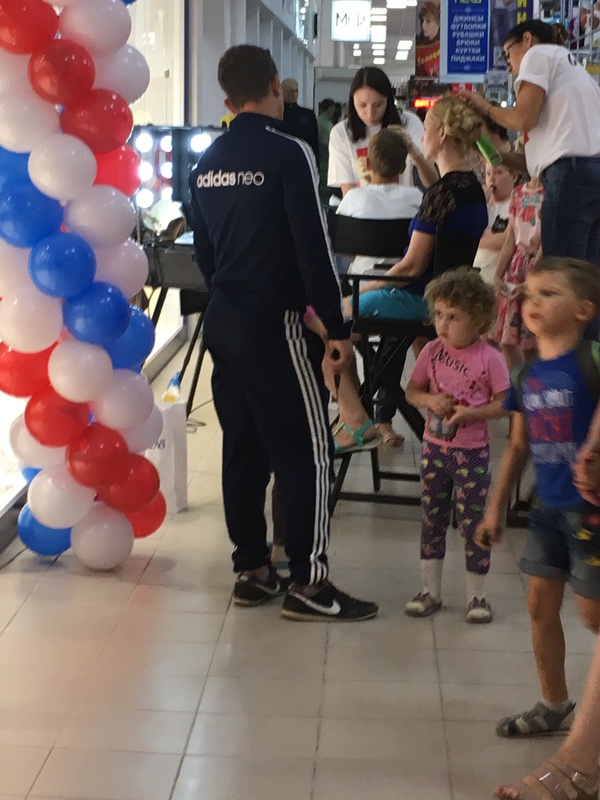 Штирлец ещё никогда не был так близко к провалу!