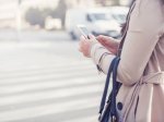 Honolulu bans pedestrians from using phones - Honolulu, Ban, Mobile phones