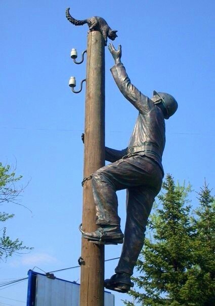 Monument to an electrician in Veliky Novgorod - Monument, Электрик, Velikiy Novgorod