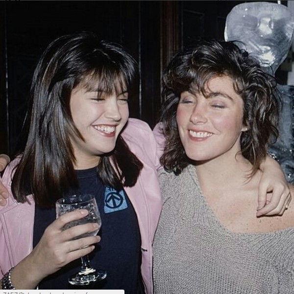 Laura Branigan Forever! 13 лет без американской Королевы Евродиско. Редкие фото из инстаграма фанов. - Laura Branigan, Ностальгия, Ретро, Память, Фотография, Дискотека 80х, Редкость, Человек, Длиннопост, Лора Брэниган