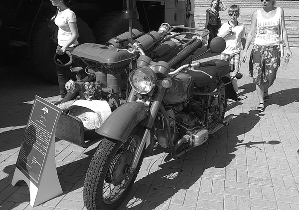 A bit of retro on the eve of the city day - My, Donetsk, Retro, Auto, Tram, Day of the city, Longpost