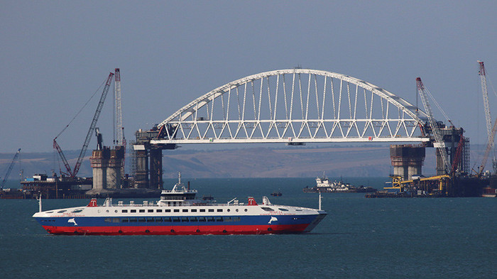 The arch of the Crimean bridge was installed on the fairway supports - Russia, Crimean bridge, Longpost, Video, Building, 