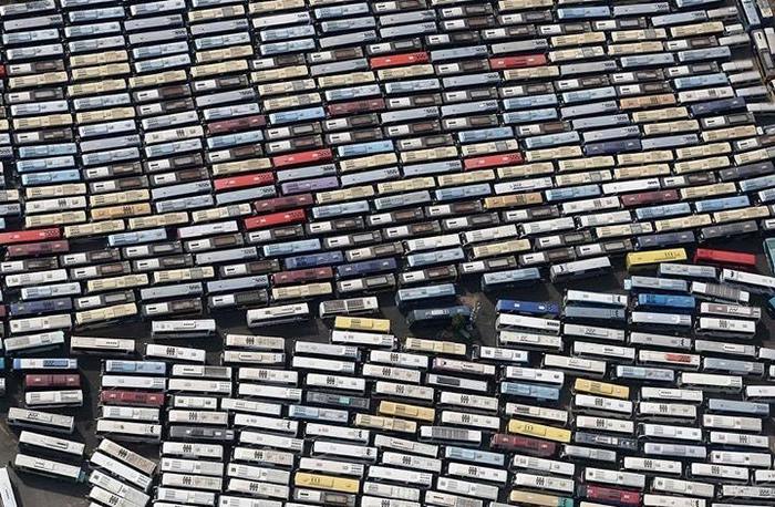 Buses with pilgrims in Mecca look like audio cassettes - Pilgrimage, The photo, Bus, Mecca