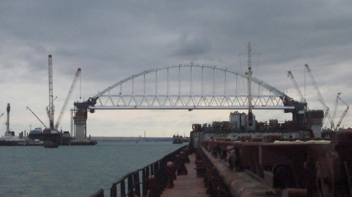 Raised the arch of the bridge across the Kerch Strait. - My, Bridge, Kerch, Strait, Arch, The photo, Longpost