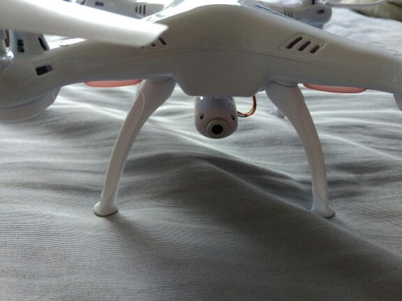 This quadcopter looks like it's surprised it can do somersaults - Quadcopter, Bounce, Astonishment