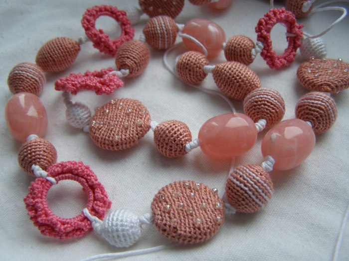 Knitted beads - pink - My, Beads, Slingobuses, Needlework without process, Longpost, Photo on sneaker, With your own hands