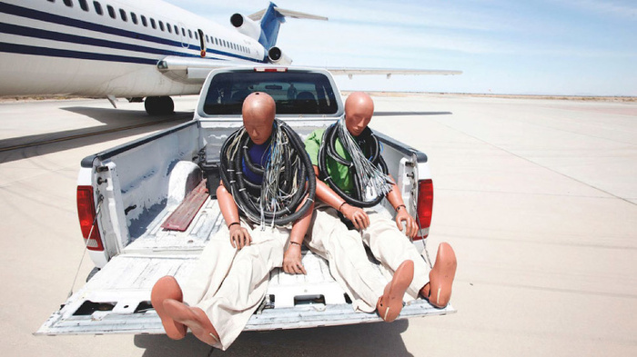 1504901325256355655 Как отстегивается ремень в самолете