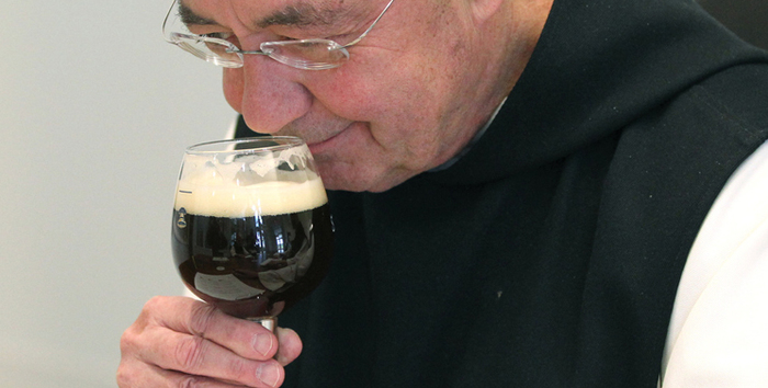 Treat the priest with beer! - Religion, Beer, , Pope, Priests, , Longpost