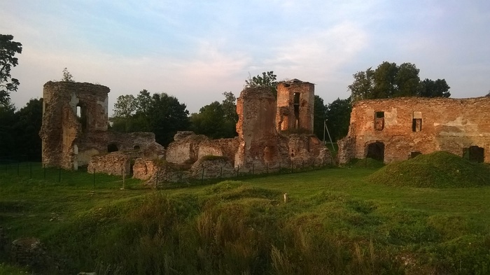 Ruins of the Golshansky castle. - My, Lock, Republic of Belarus, Halshany, Longpost