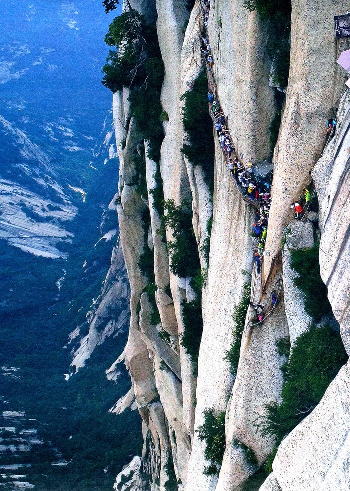 Go and don't look - China, Mount Huashan, Path of Death, Tourism, Longpost