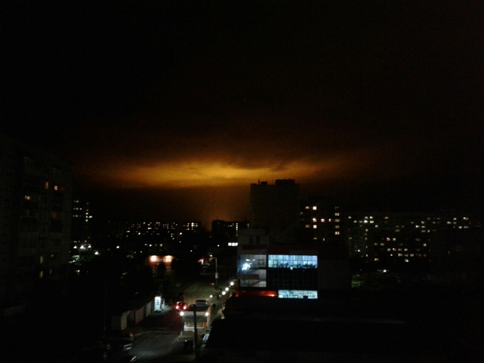 View from the window - My, Reflection, Greenhouse, Clouds, Ulyanovsk