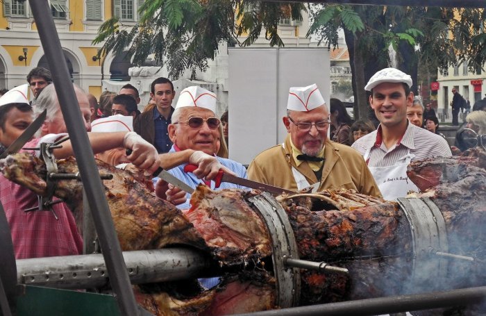 Шаурма, шаверма? Шишкебаб, шашлык? Слишалы, канешна)))