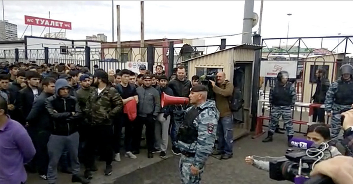 Таджиков депортируют из москвы. Мигранты в Москве.