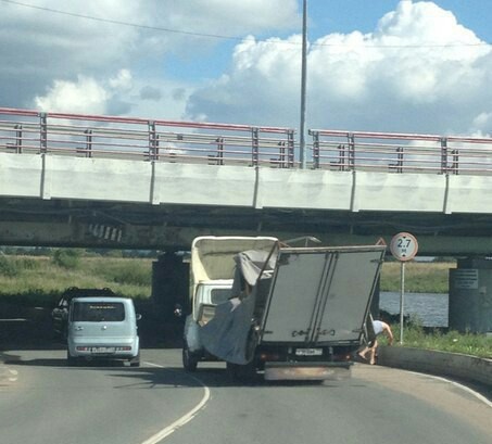 Lensovet bridge in Shushary - Road accident, Bridge, Shushary, Longpost