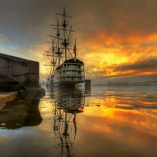 Beautiful Flying Dutchman - Ship, Morning