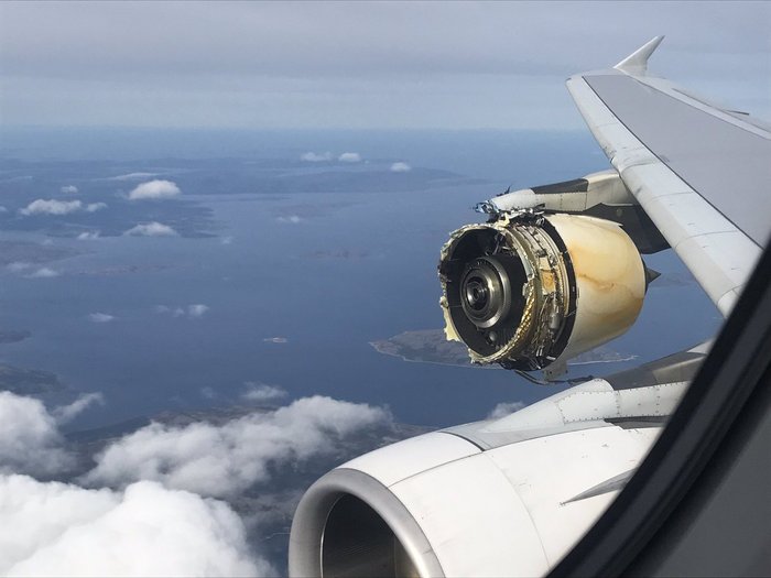 Не лучший вид из окна - Самолет, Двигатель, Поломка, Airfrance