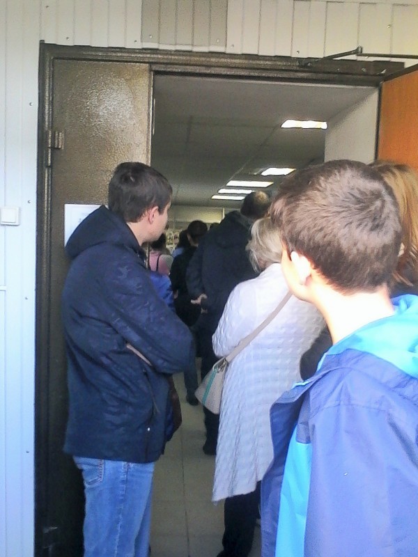 In Ulyanovsk, the line at the Russian Post went out into the street - Post office, Ulyanovsk, mail, Queue, Russia, Longpost