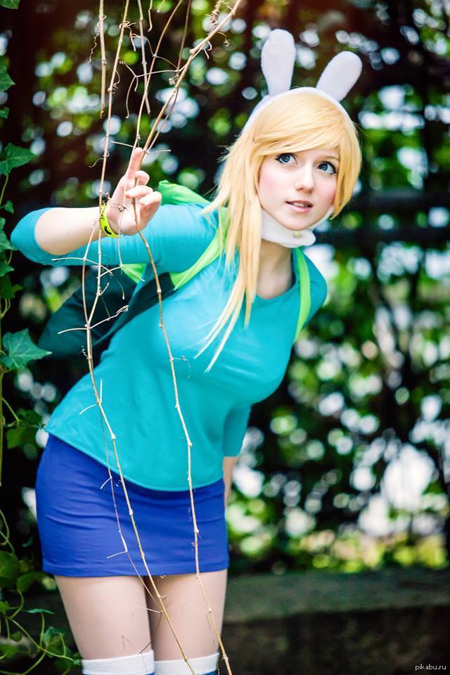 Bunny hole. Adventure time Фиона Cosplay. Эдвенчер тайм косплей. Adventure time Fionna Cosplay. Косплей.