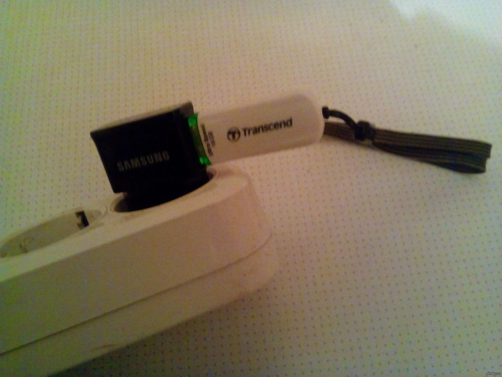 можно ли зарядить флешку