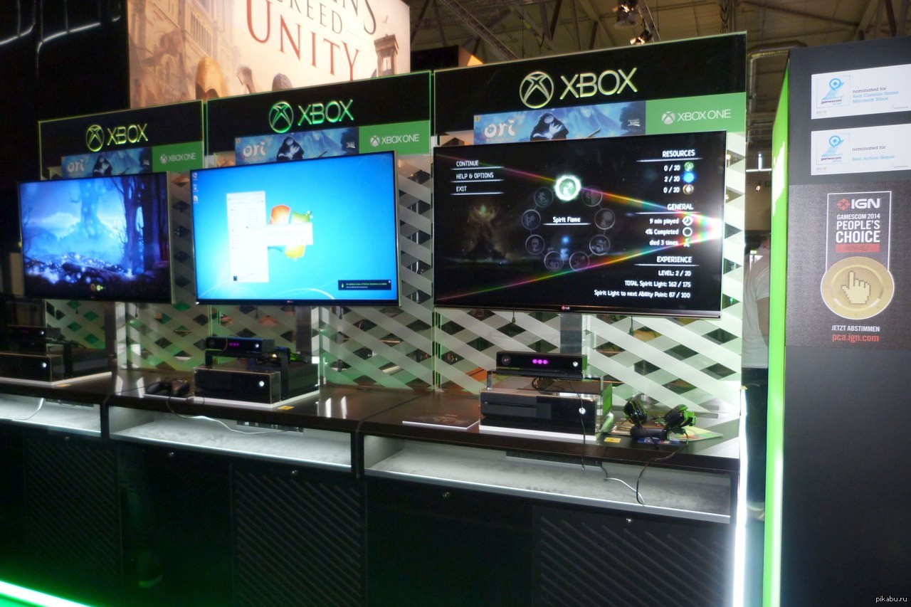 Xbox pc. Xbox центр. Microsoft Gamescom. Реакция геймера.