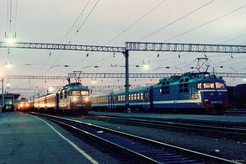 Ув 1 4. Эд1 электропоезд. Электропоезд вл 80. Электропоезд эд1-001. Эд1-003.