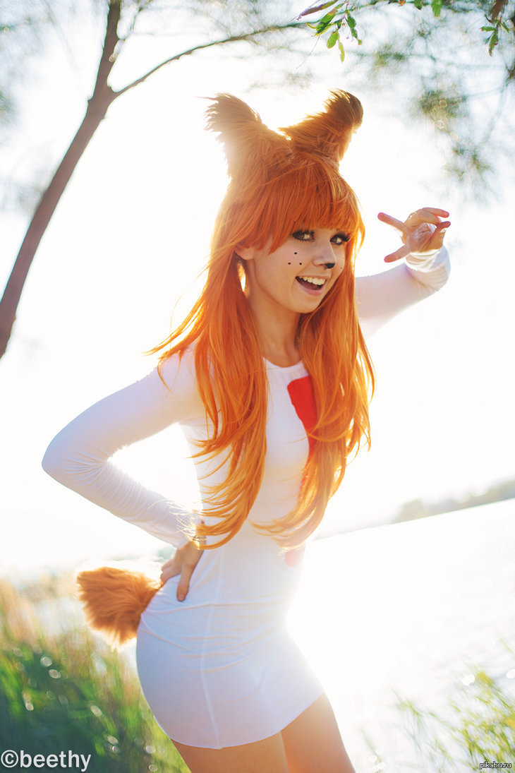 Ladies fox. Amy Thunderbolt beethy. Alice Fox косплеер. Рыжие девушки. Девушка в костюме лисы.