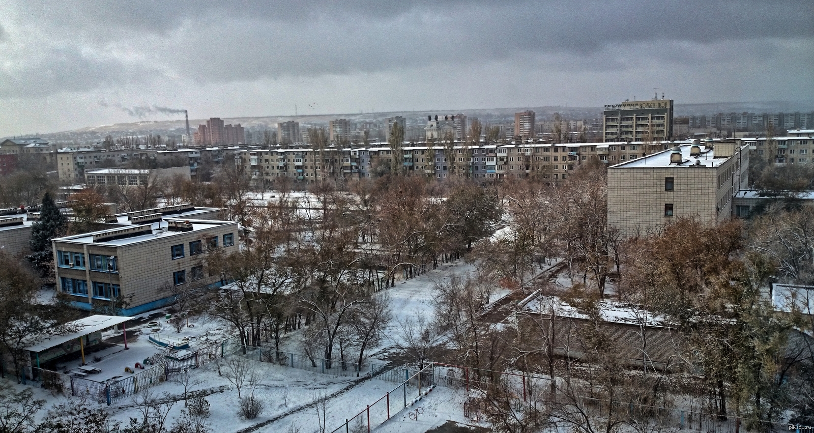 Волгоград первая первая. Первый снег в Волгограде. Первый снег в Волгограде 2020 вечер.