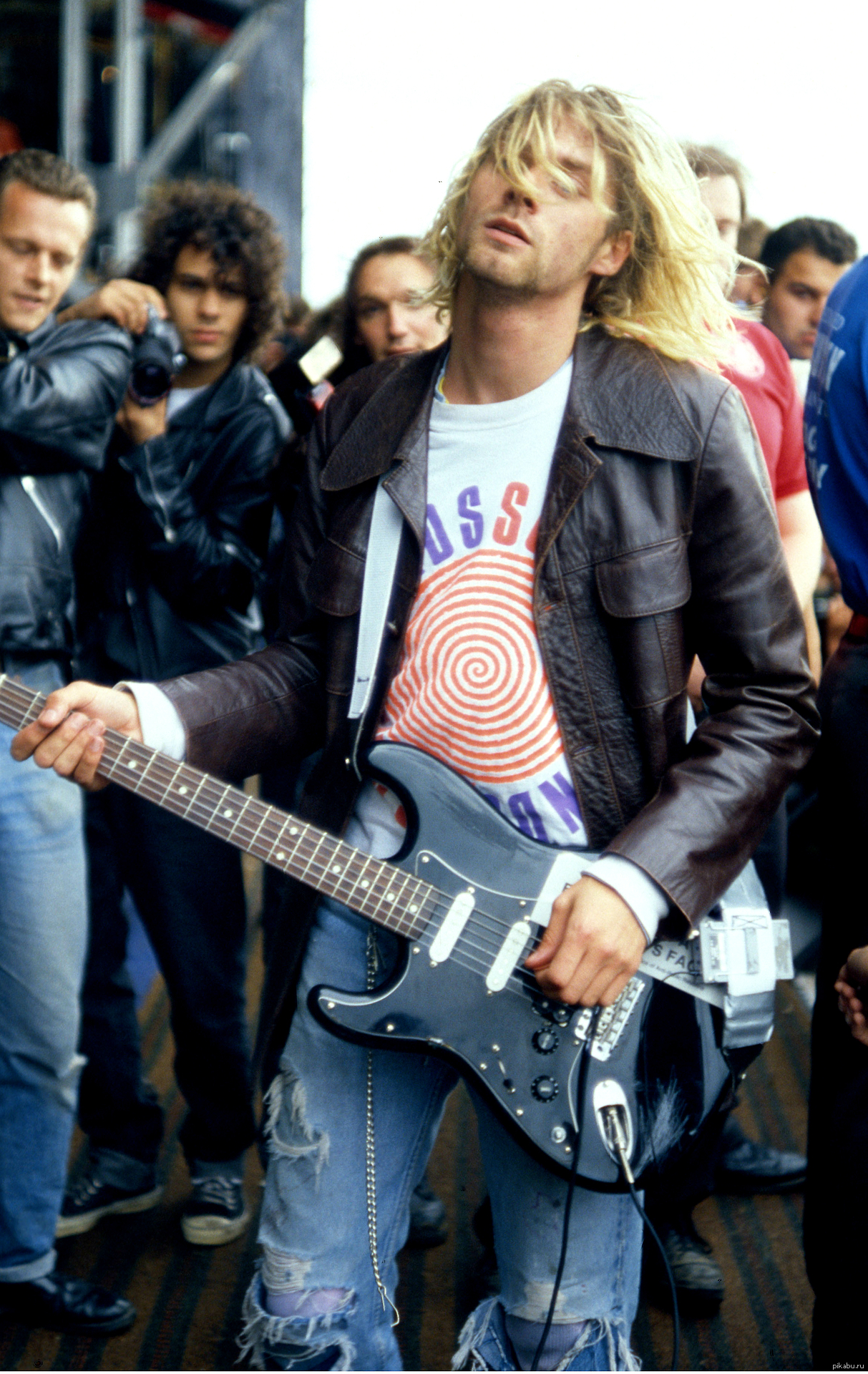 Культовый рок. Курт Кобейн. Курт Кобейн 1991. Группа Нирвана Курт Кобейн. Курт Кобейн и Nirvana.