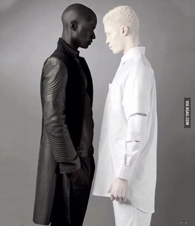 Самого черного человека. Черный и белый человек. Самый белый человек в мире. Самый темный и самый светлый человек. Самый белый человек и самый черный.