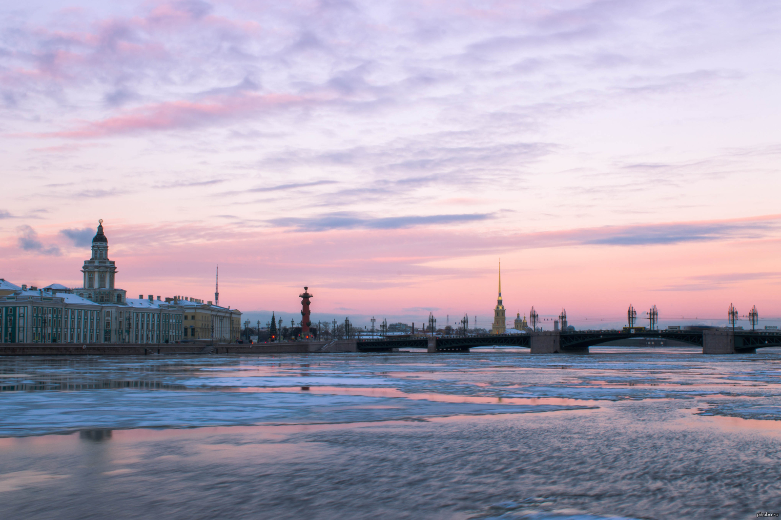 Питер бюджетно. Санкт-Петербург зима. Зимний Ленинград вид на город с озера. Фото заката СПБ зимой.