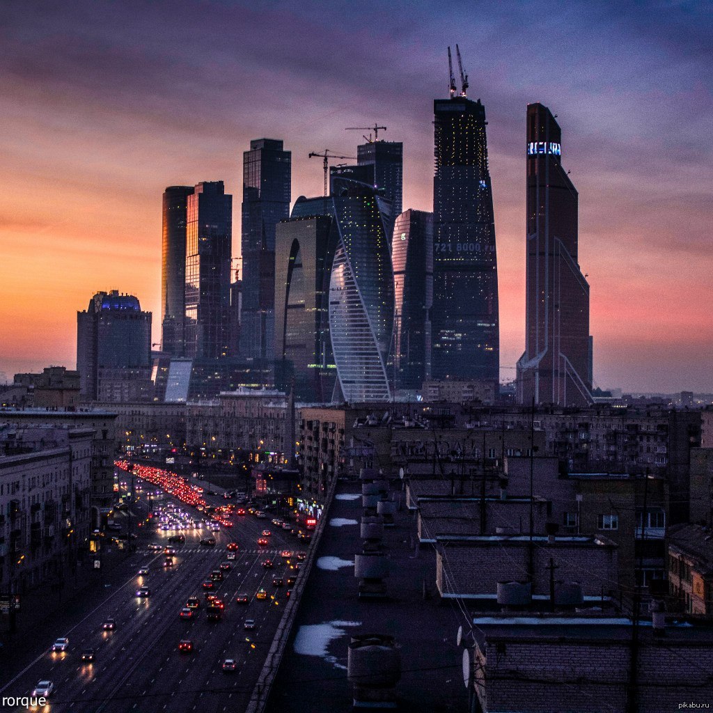 Москва-сити в очередном прекрасном закате. | Пикабу